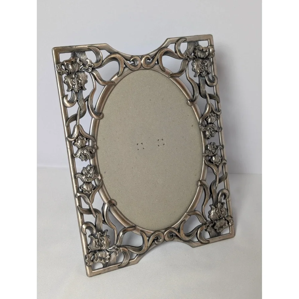 Linco Art Nouveau Style Silver Tone Pewter Floral Iris Oval Picture Frame Taiwan